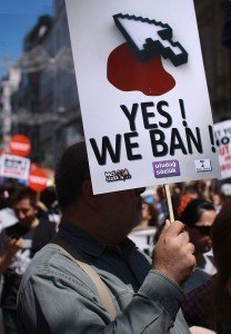 Scenes from a 2011 Anti-Web Censorship protest in Istanbul, Turkey. Photo by Erdem Civelek under CC 2.0
